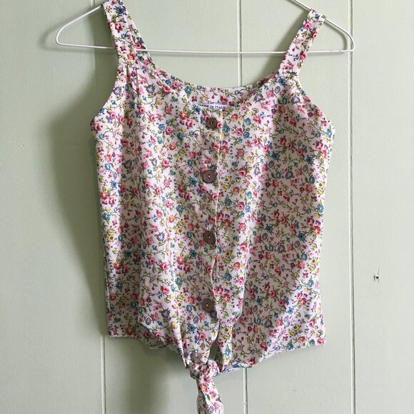 Summer Top - Picture 1 of 5